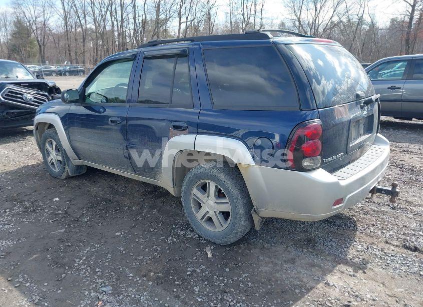 Photo 3 of 2007 Chevrolet Trailblazer LT (VIN 1GNDT13S772215411)