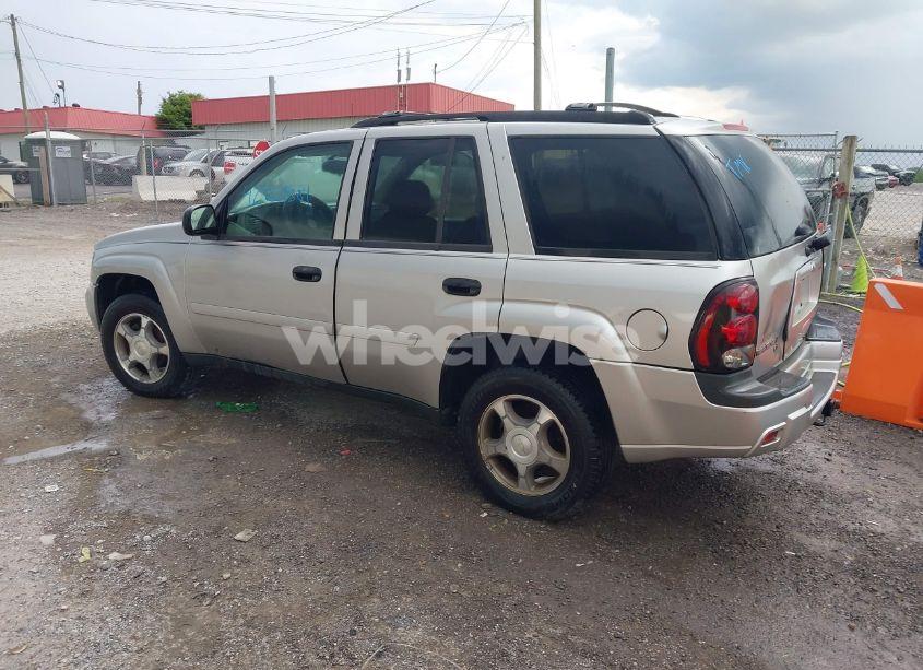 Photo 3 of 2007 Chevrolet Trailblazer LS (VIN 1GNDT13S772235027)