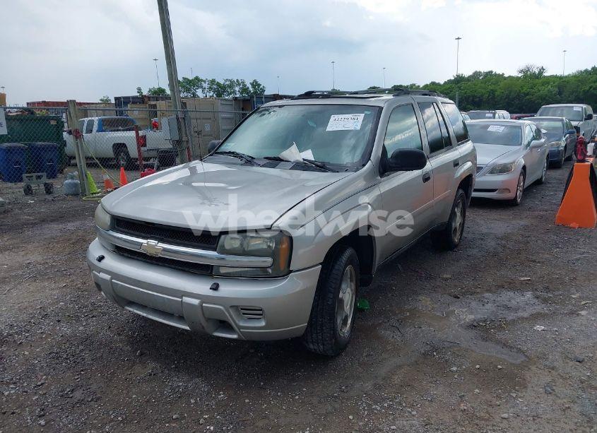 Photo 6 of 2007 Chevrolet Trailblazer LS (VIN 1GNDT13S772235027)