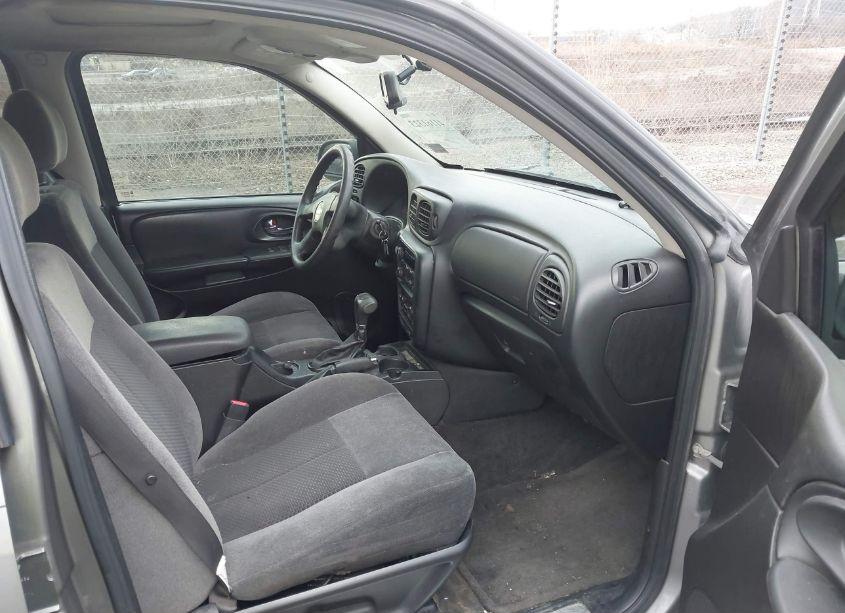 Photo 5 of 2008 Chevrolet Trailblazer LT (VIN 1GNDT13S782114144)