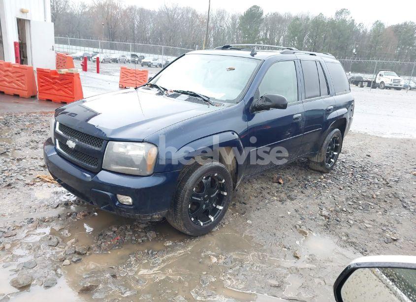 Photo 2 of 2008 Chevrolet Trailblazer LT (VIN 1GNDT13S782115228)