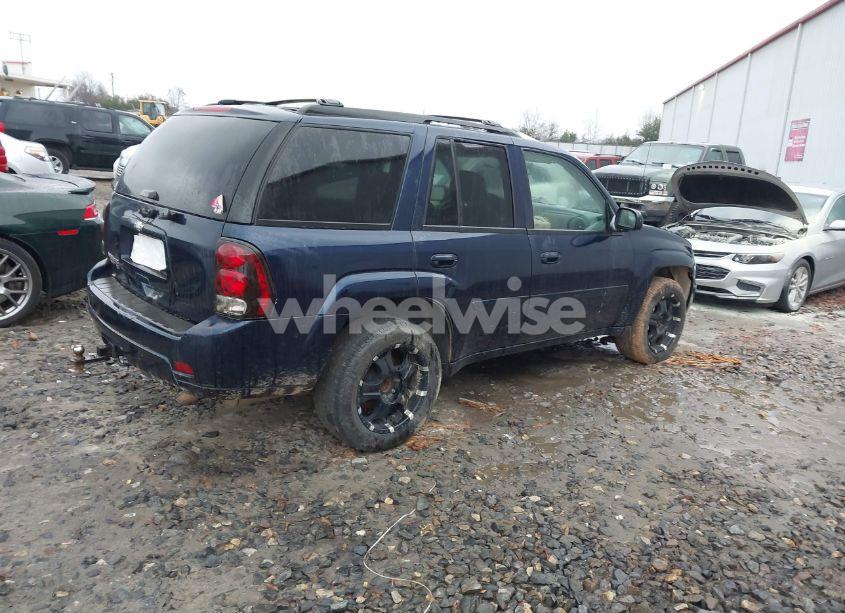 Photo 4 of 2008 Chevrolet Trailblazer LT (VIN 1GNDT13S782115228)
