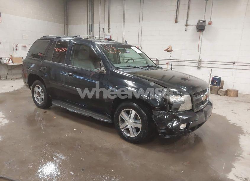 2008 Chevrolet Trailblazer LT (VIN 1GNDT13S782160394) main photo