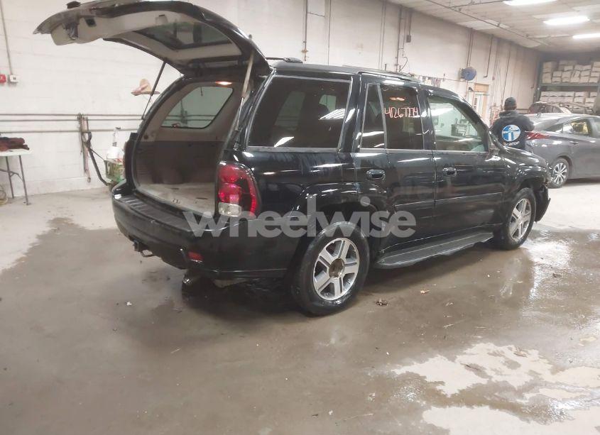 Photo 4 of 2008 Chevrolet Trailblazer LT (VIN 1GNDT13S782160394)