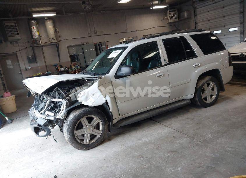 Photo 2 of 2008 Chevrolet Trailblazer LT (VIN 1GNDT13S782197008)