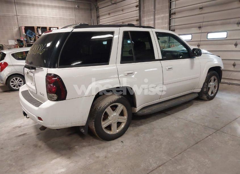Photo 4 of 2008 Chevrolet Trailblazer LT (VIN 1GNDT13S782197008)