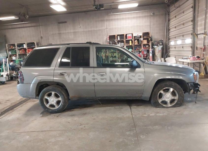 Photo 13 of 2008 Chevrolet Trailblazer LT (VIN 1GNDT13S782221789)