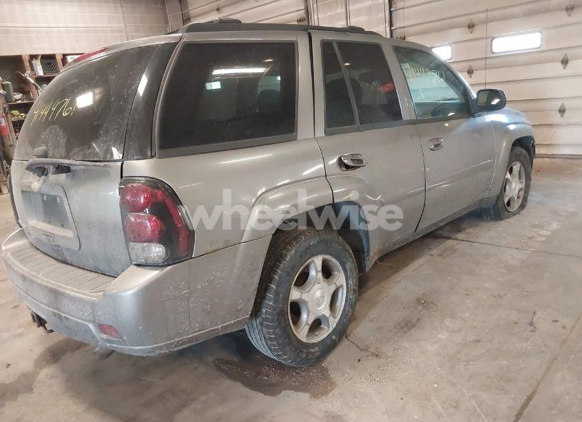 Photo 4 of 2008 Chevrolet Trailblazer LT (VIN 1GNDT13S782221789)