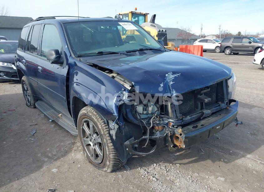 2008 Chevrolet Trailblazer LT (VIN 1GNDT13S782243579) main photo