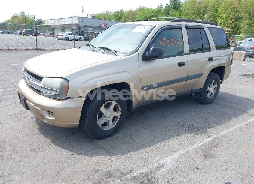 Photo 2 of 2004 Chevrolet Trailblazer LS (VIN 1GNDT13S842241592)