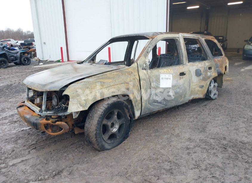 Photo 2 of 2004 Chevrolet Trailblazer LS (VIN 1GNDT13S842399544)