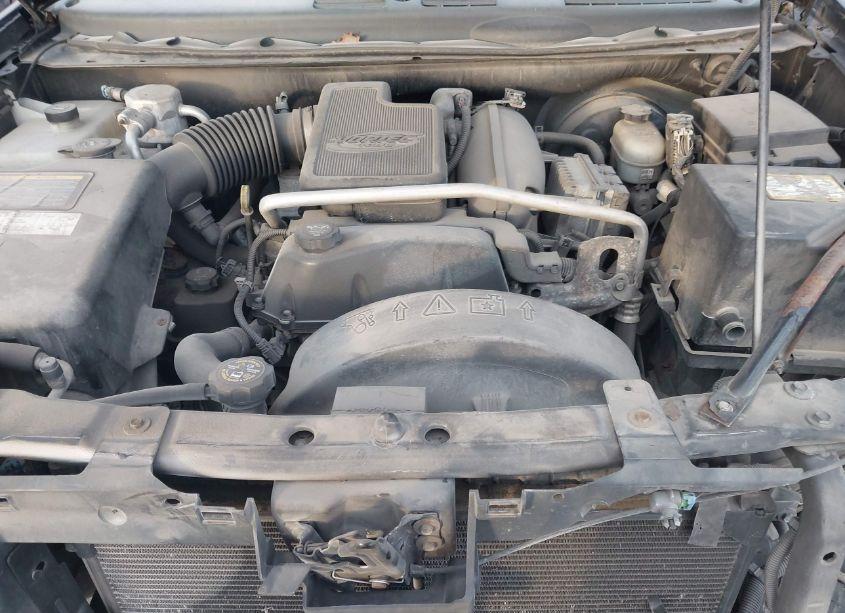 Photo 10 of 2005 Chevrolet Trailblazer LT (VIN 1GNDT13S852163106)