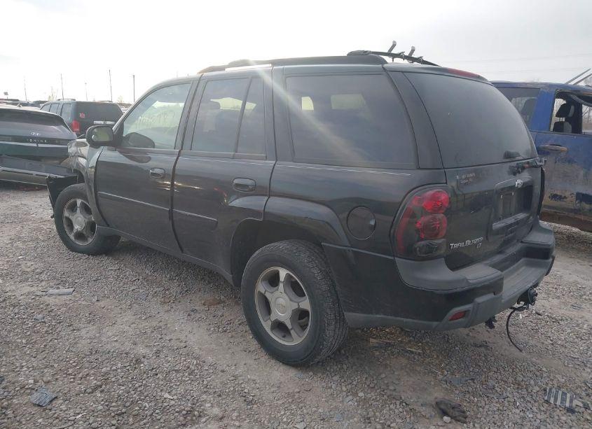 Photo 3 of 2005 Chevrolet Trailblazer LT (VIN 1GNDT13S852163106)