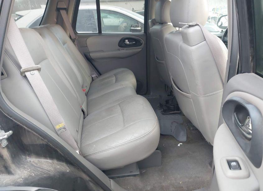 Photo 8 of 2005 Chevrolet Trailblazer LT (VIN 1GNDT13S852163106)