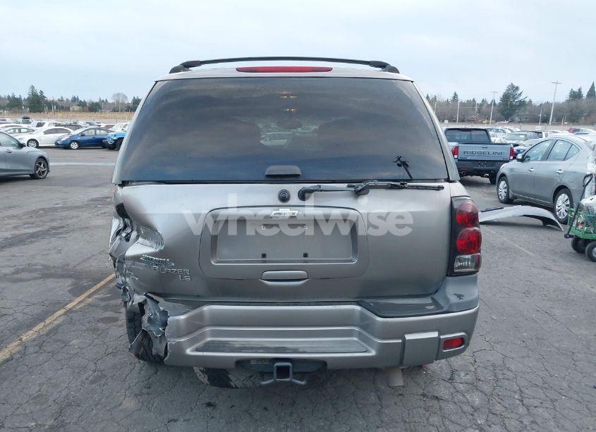 Photo 17 of 2005 Chevrolet Trailblazer LS (VIN 1GNDT13S852230156)