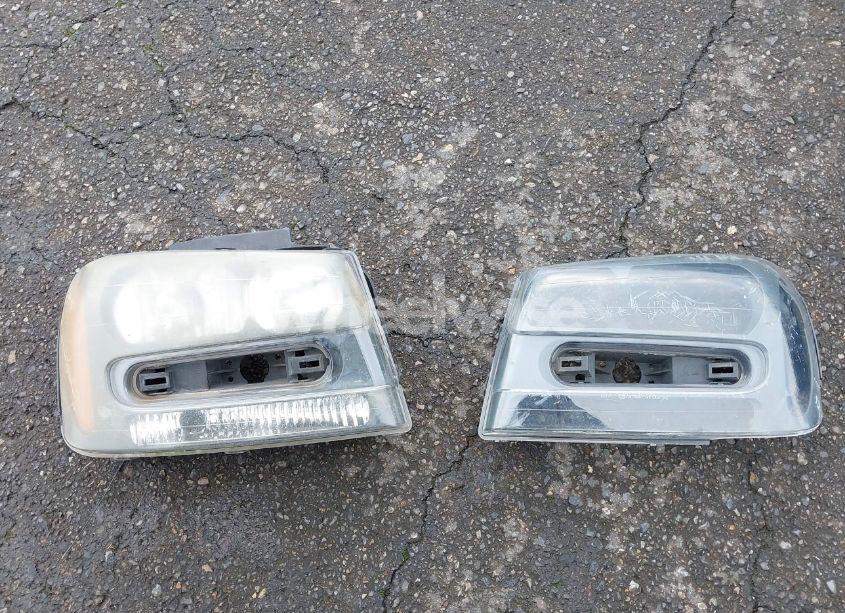 Photo 18 of 2005 Chevrolet Trailblazer LS (VIN 1GNDT13S852230156)