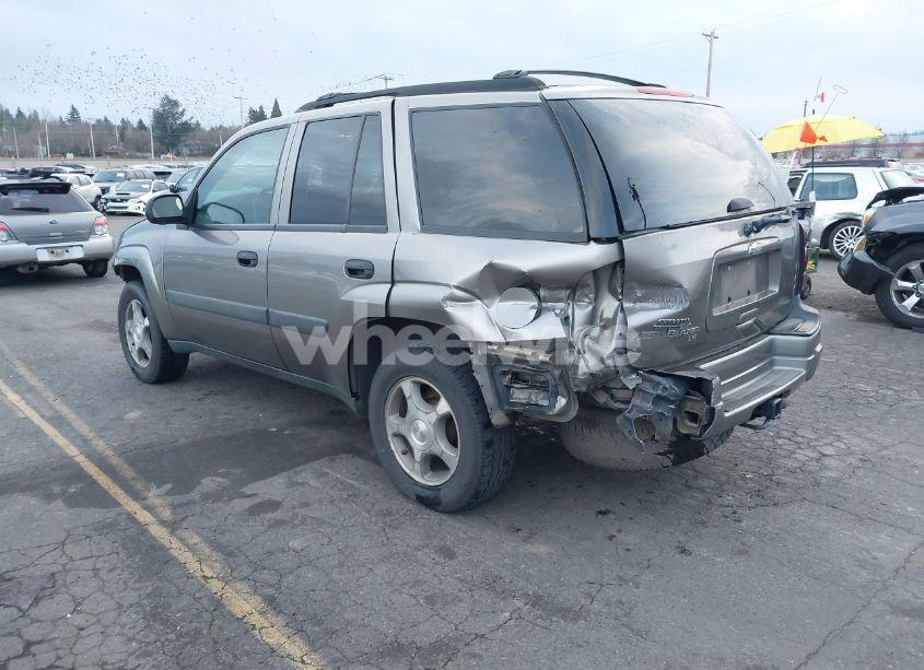 Photo 3 of 2005 Chevrolet Trailblazer LS (VIN 1GNDT13S852230156)