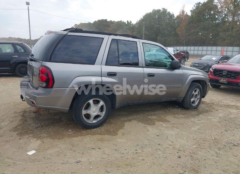 Photo 4 of 2006 Chevrolet Trailblazer LS (VIN 1GNDT13S862325477)
