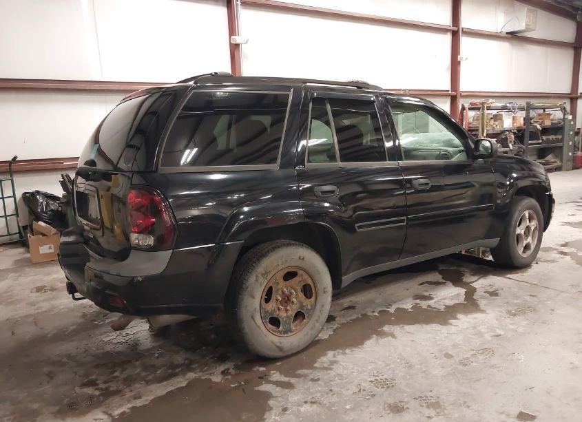 Photo 4 of 2007 Chevrolet Trailblazer LS (VIN 1GNDT13S872104754)