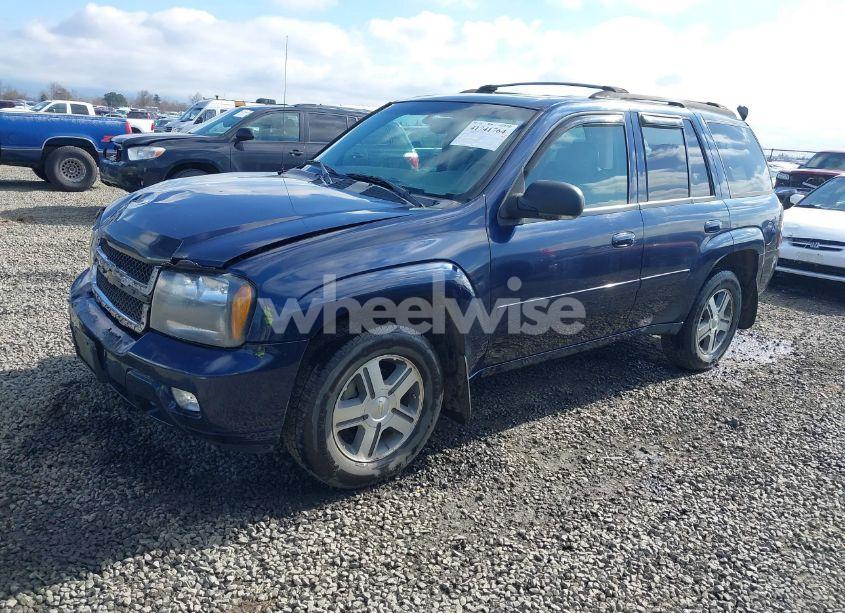 Photo 2 of 2007 Chevrolet Trailblazer LT (VIN 1GNDT13S872150472)