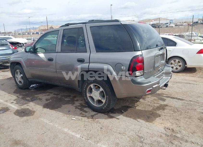 Photo 3 of 2007 Chevrolet Trailblazer LS (VIN 1GNDT13S872168292)