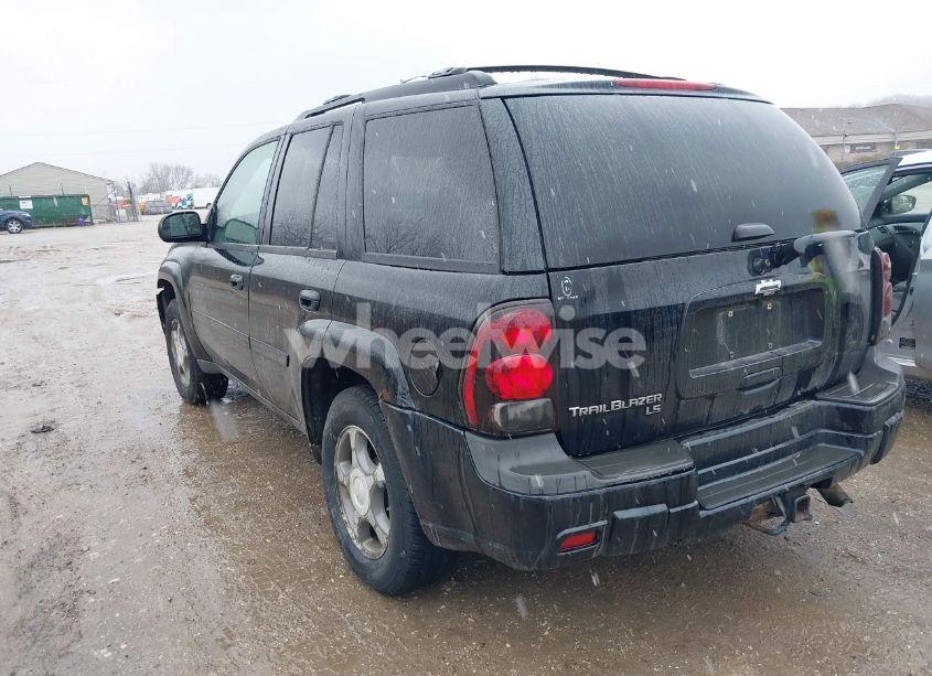 Photo 3 of 2007 Chevrolet Trailblazer LS (VIN 1GNDT13S872244691)