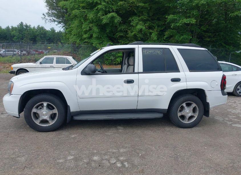 Photo 12 of 2007 Chevrolet Trailblazer LS (VIN 1GNDT13S872273057)