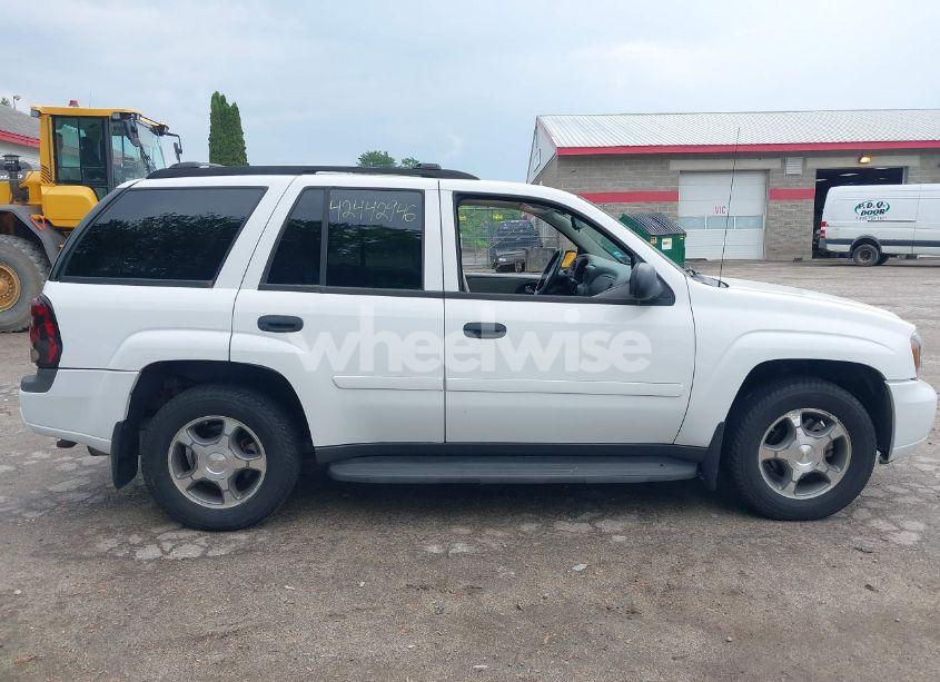 Photo 14 of 2007 Chevrolet Trailblazer LS (VIN 1GNDT13S872273057)