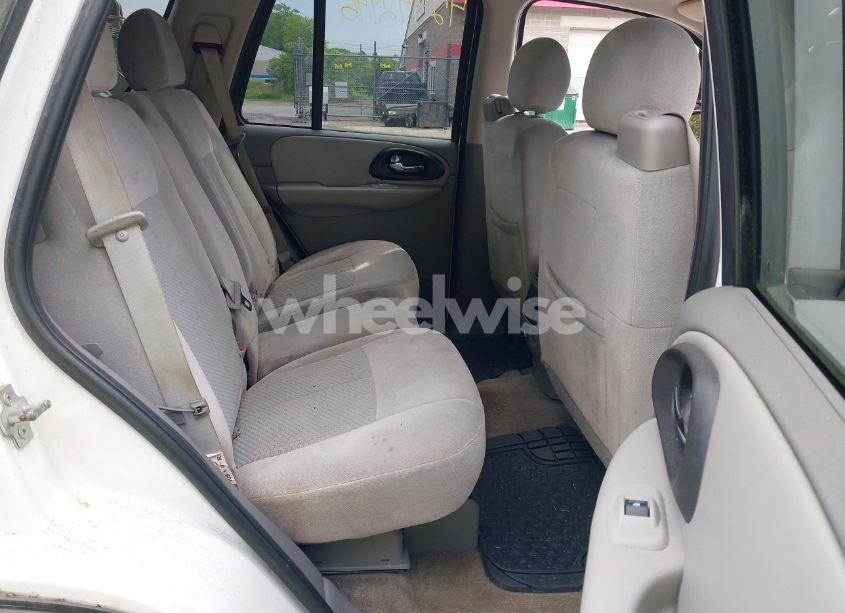 Photo 8 of 2007 Chevrolet Trailblazer LS (VIN 1GNDT13S872273057)