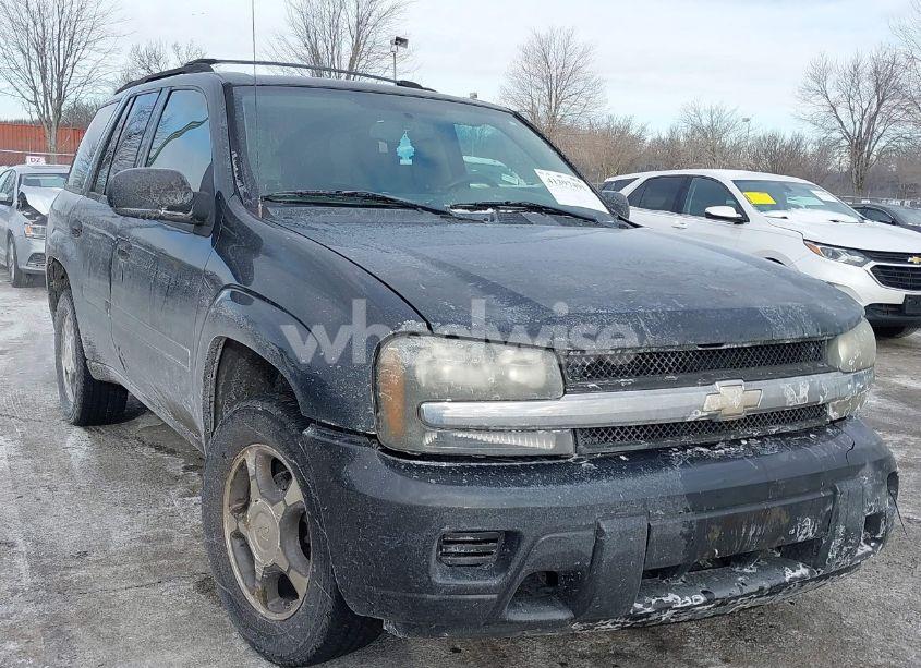 2007 Chevrolet Trailblazer LS (VIN 1GNDT13S872279134) main photo