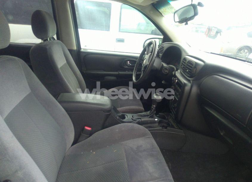 Photo 5 of 2008 Chevrolet Trailblazer LT (VIN 1GNDT13S882103833)