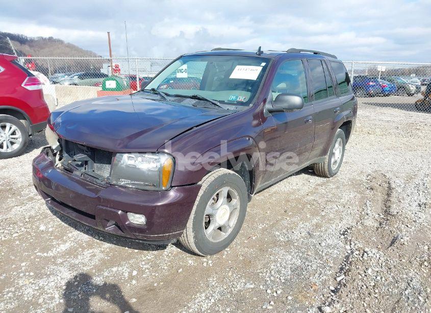 Photo 2 of 2008 Chevrolet Trailblazer LT (VIN 1GNDT13S882105338)