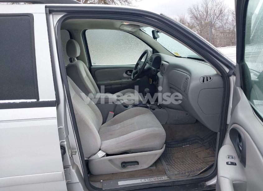 Photo 5 of 2008 Chevrolet Trailblazer FLEET (VIN 1GNDT13S882128005)