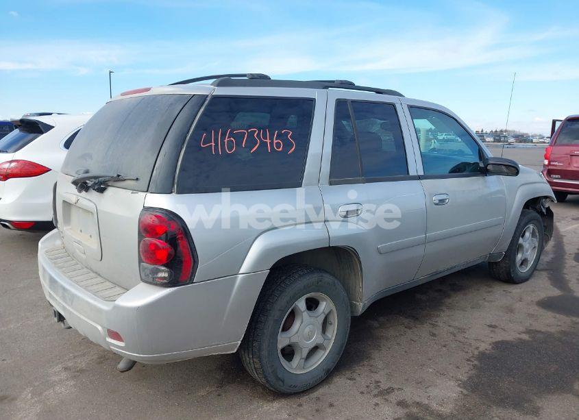 Photo 4 of 2008 Chevrolet Trailblazer LT (VIN 1GNDT13S882211093)