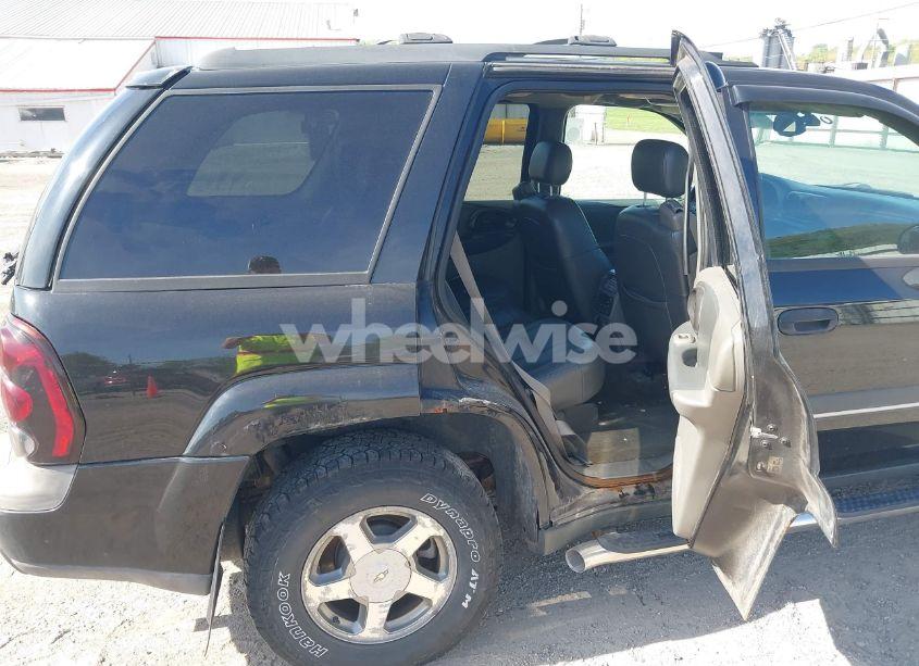 Photo 8 of 2002 Chevrolet Trailblazer LT (VIN 1GNDT13S922128652)