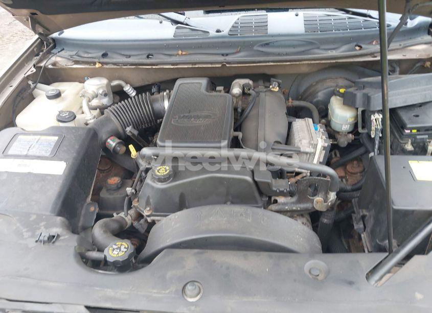 Photo 10 of 2002 Chevrolet Trailblazer LT (VIN 1GNDT13S922369319)