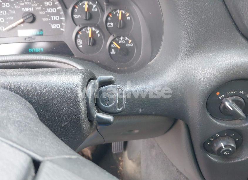 Photo 11 of 2003 Chevrolet Trailblazer LT (VIN 1GNDT13S932350156)