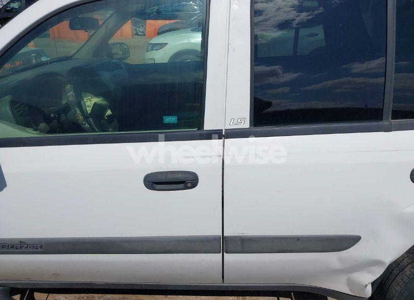 Photo 15 of 2004 Chevrolet Trailblazer LS (VIN 1GNDT13S942156289)