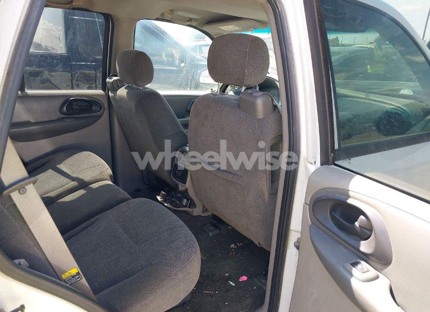 Photo 8 of 2004 Chevrolet Trailblazer LS (VIN 1GNDT13S942156289)