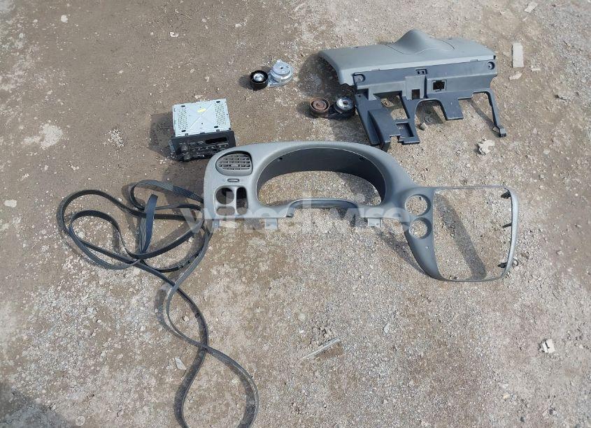 Photo 12 of 2004 Chevrolet Trailblazer LT (VIN 1GNDT13S942252844)