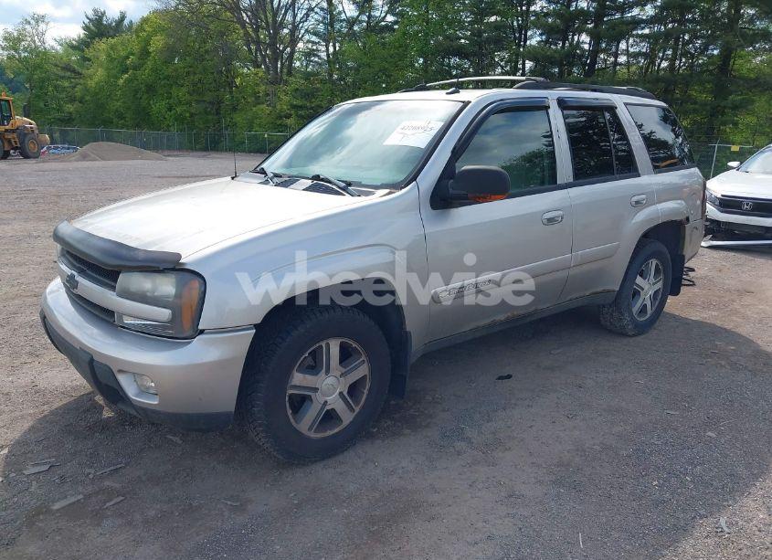 Photo 2 of 2004 Chevrolet Trailblazer LT (VIN 1GNDT13S942252844)