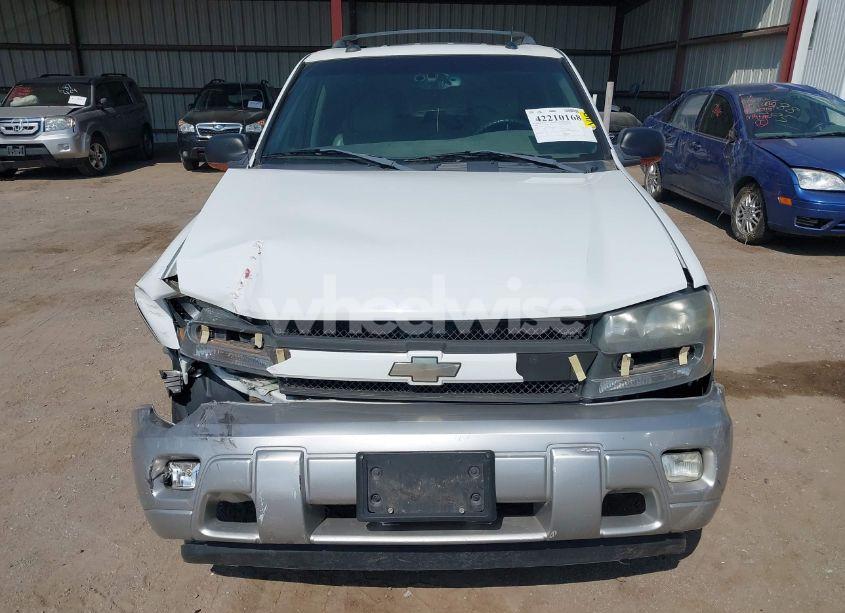 Photo 12 of 2004 Chevrolet Trailblazer LT (VIN 1GNDT13S942267005)