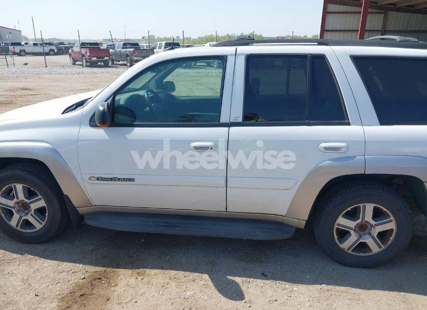 Photo 14 of 2004 Chevrolet Trailblazer LT (VIN 1GNDT13S942267005)