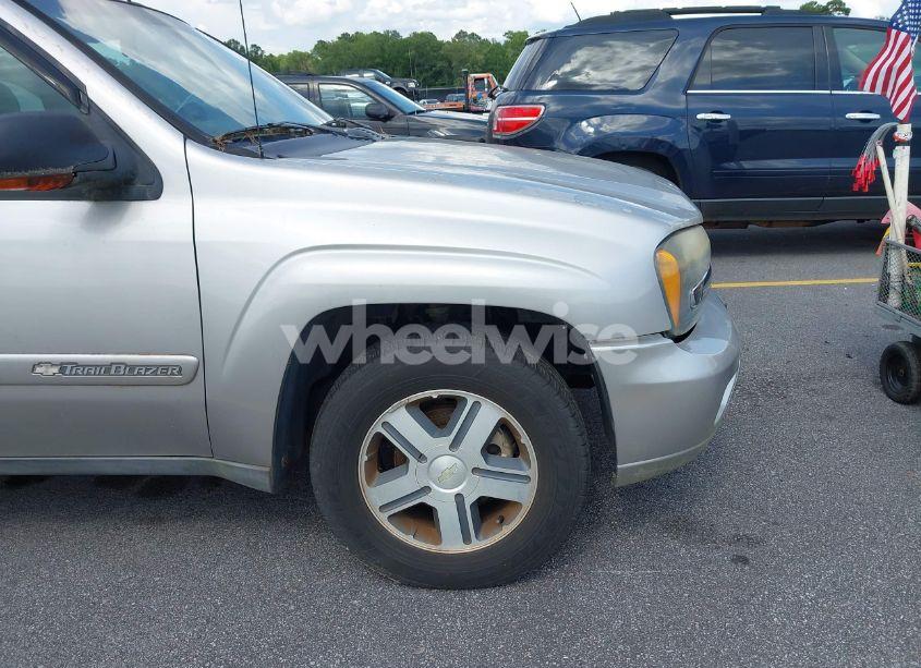 Photo 12 of 2004 Chevrolet Trailblazer LT (VIN 1GNDT13S942347761)