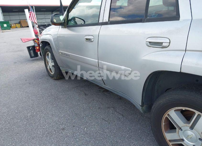 Photo 13 of 2004 Chevrolet Trailblazer LT (VIN 1GNDT13S942347761)