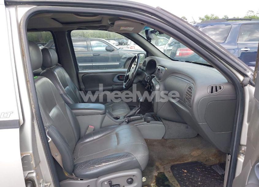 Photo 5 of 2004 Chevrolet Trailblazer LT (VIN 1GNDT13S942347761)