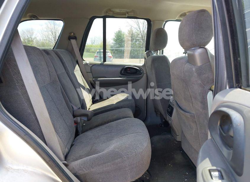 Photo 8 of 2004 Chevrolet Trailblazer LS (VIN 1GNDT13S942450386)