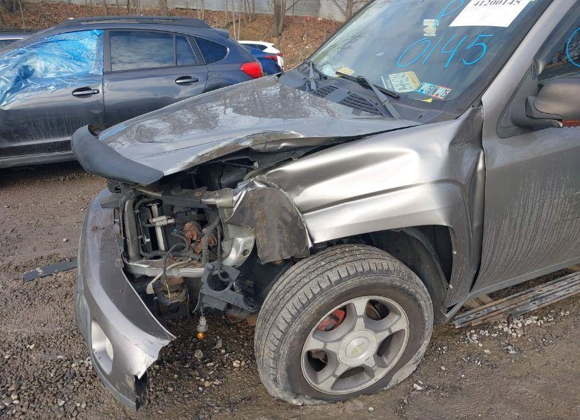 Photo 6 of 2005 Chevrolet Trailblazer LT (VIN 1GNDT13S952328791)