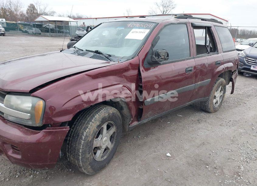 Photo 6 of 2005 Chevrolet Trailblazer LS (VIN 1GNDT13S952370670)