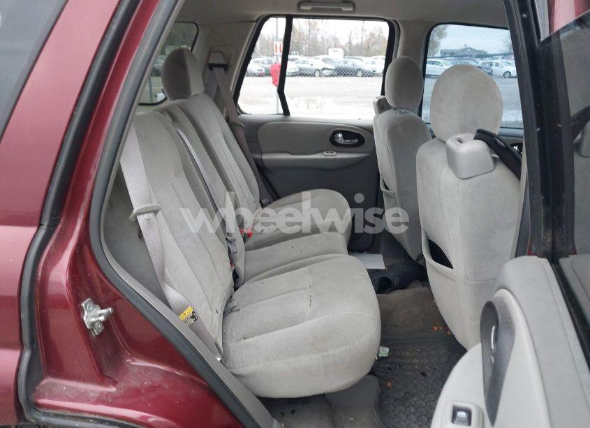 Photo 8 of 2005 Chevrolet Trailblazer LS (VIN 1GNDT13S952370670)